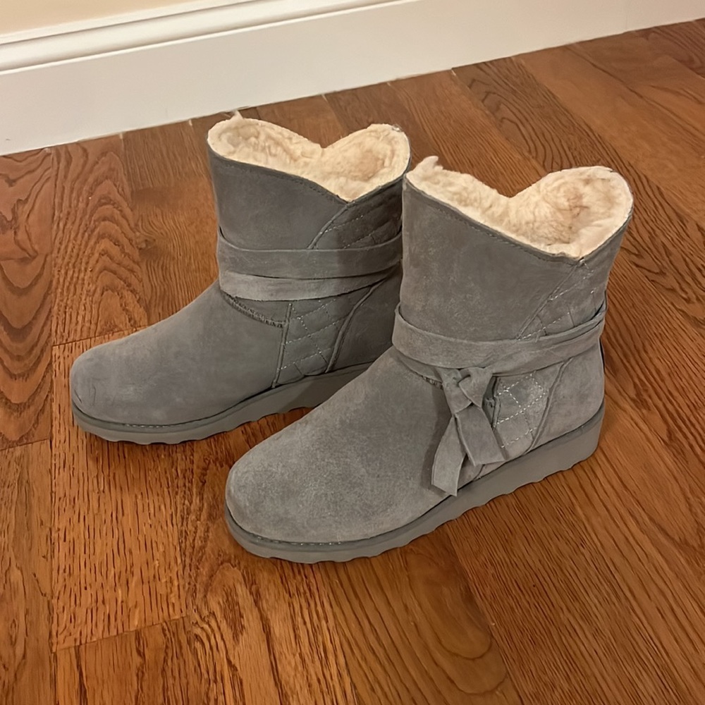 Bearpaw Gray Suede Boots size7 - Picture 2 of 6